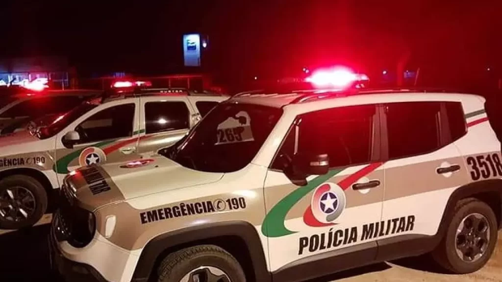 Mulher é presa por tráfico de drogas após operação da Polícia Militar em Itajaí