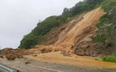 Itajaí em alerta: Bombeiros são acionados para um deslizamento de terra no bairro Fazenda