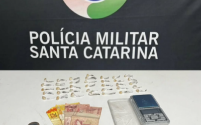 Polícia Militar prende suspeito de tráfico de drogas em Itajaí