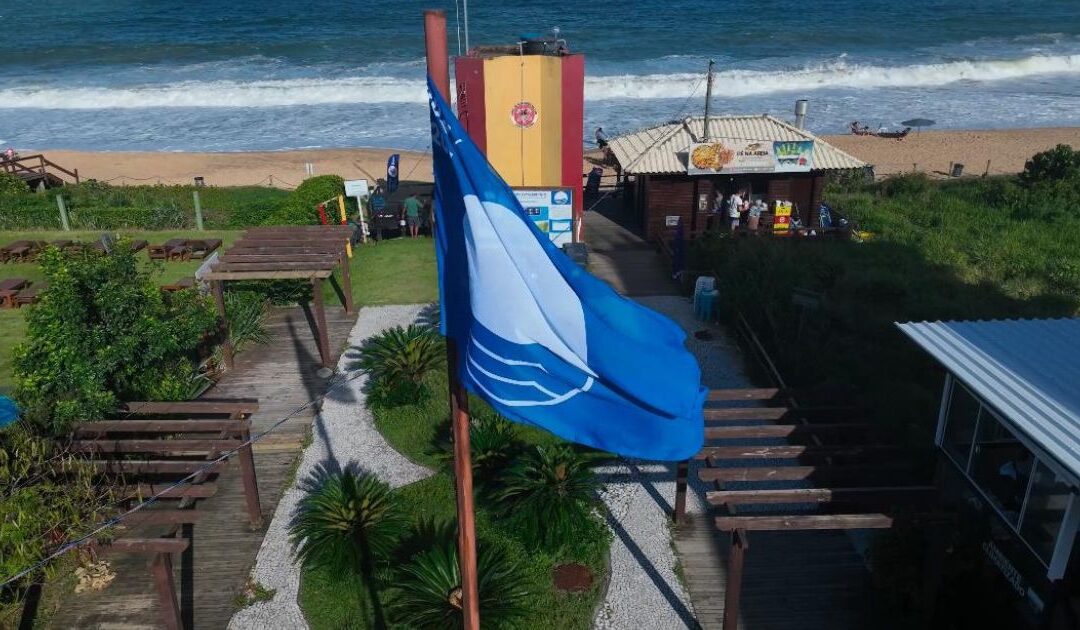 Moradores criticam falta de banheiros nas Praias Agrestes: “E a Bandeira Azul?”