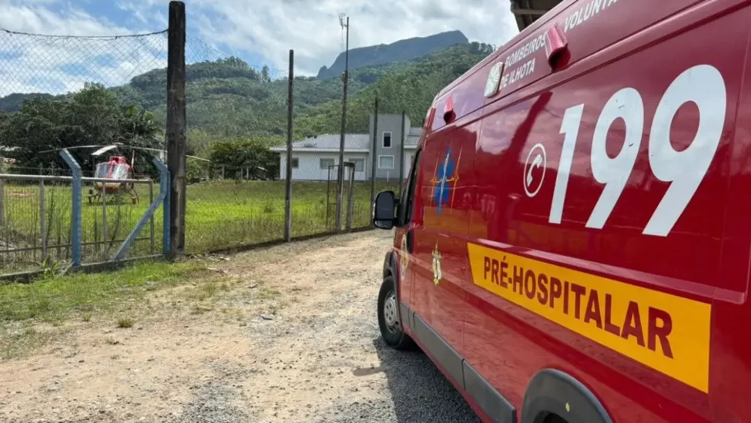 Criança de um ano e sete meses é socorrida pelos bombeiros após ingerir soda cáustica