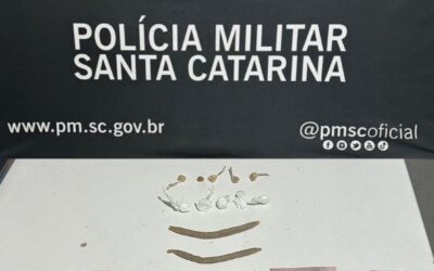 Homem é preso por tráfico de drogas com entorpecentes e dinheiro em Itajaí