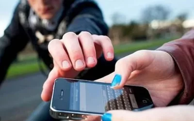 Polícia Militar recupera iPhone 13 roubado e conduz suspeito em Navegantes