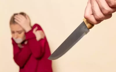 Filho impede ataque de marido armado com facão contra esposa em Camboriú