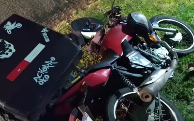 Motoboy fica em estado crítico após grave acidente em Penha