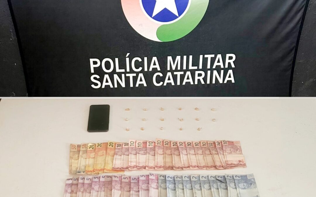 Homem é preso por tráfico de drogas no bairro Cordeiros, em Itajaí