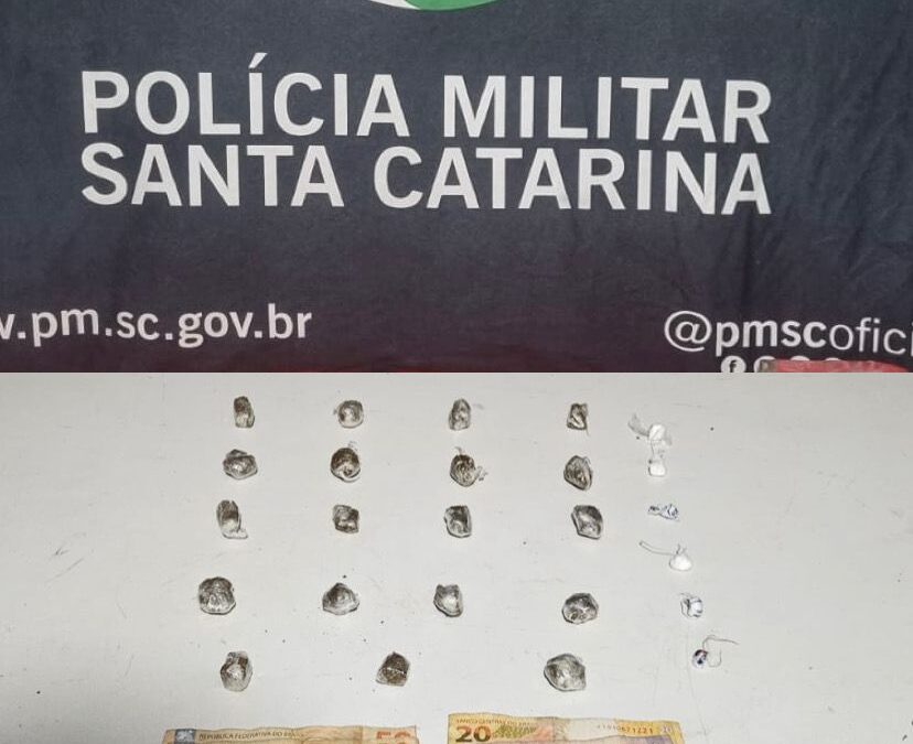 Polícia Militar prende dupla por tráfico de drogas no bairro Imaruí