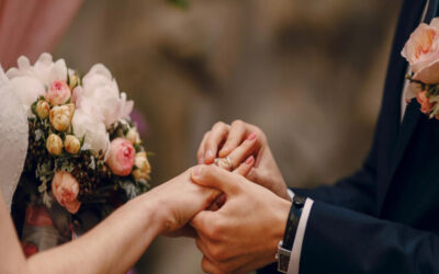 Casamento coletivo celebra o amor de 165 casais em homenagem ao aniversário de Itajaí