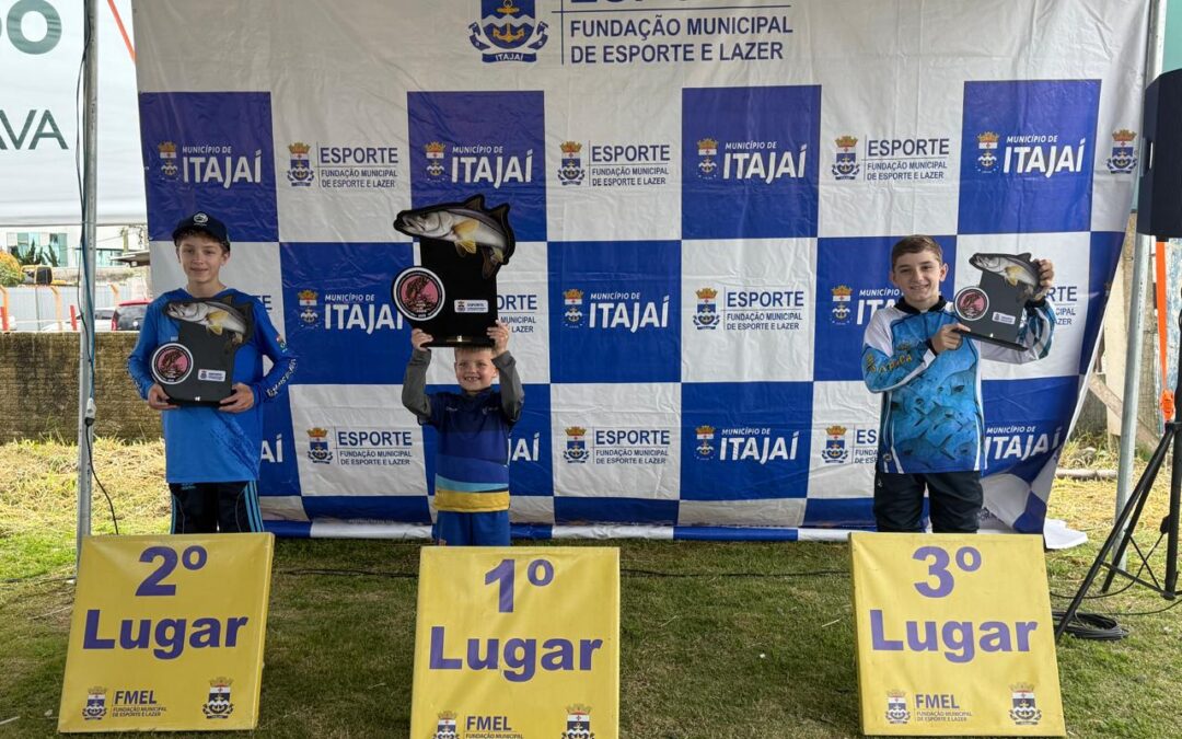 Torneio do Pescador agita Praia Brava com quase 600 peixes e premiações