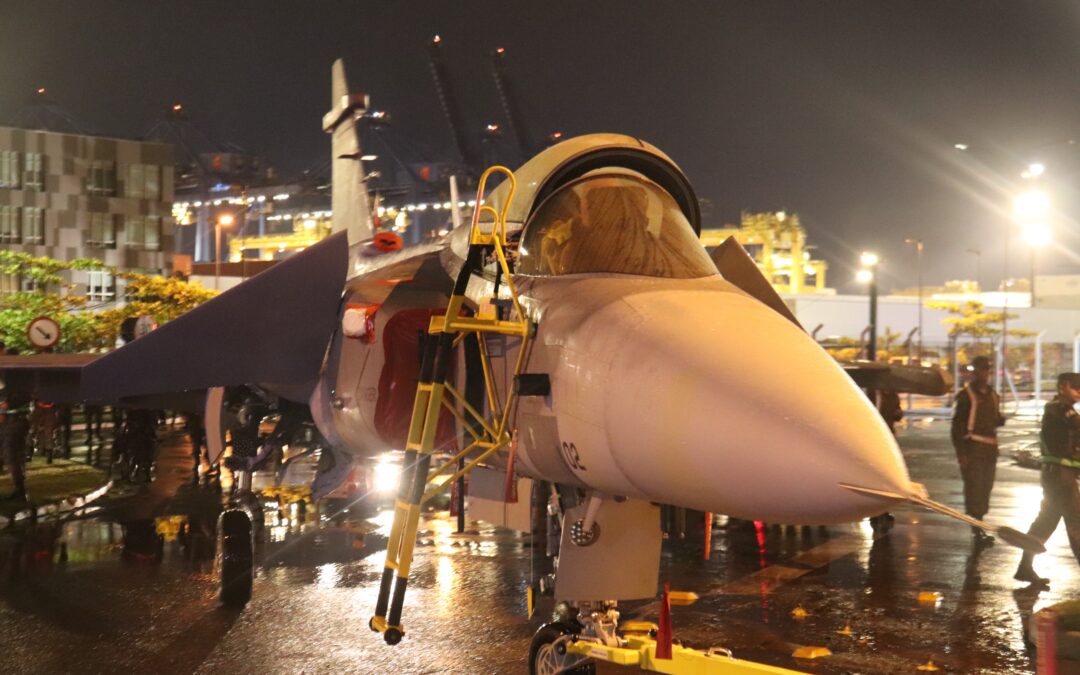 Chegada de caça da FAB altera trânsito em Navegantes na noite de quinta-feira (12)