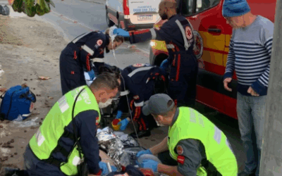 Bombeiros salvam idoso em parada cardiorrespiratória em Navegantes