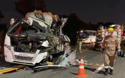 Acidente deixa cinco mortos em Goiás; estudante estavam entre as vítimas