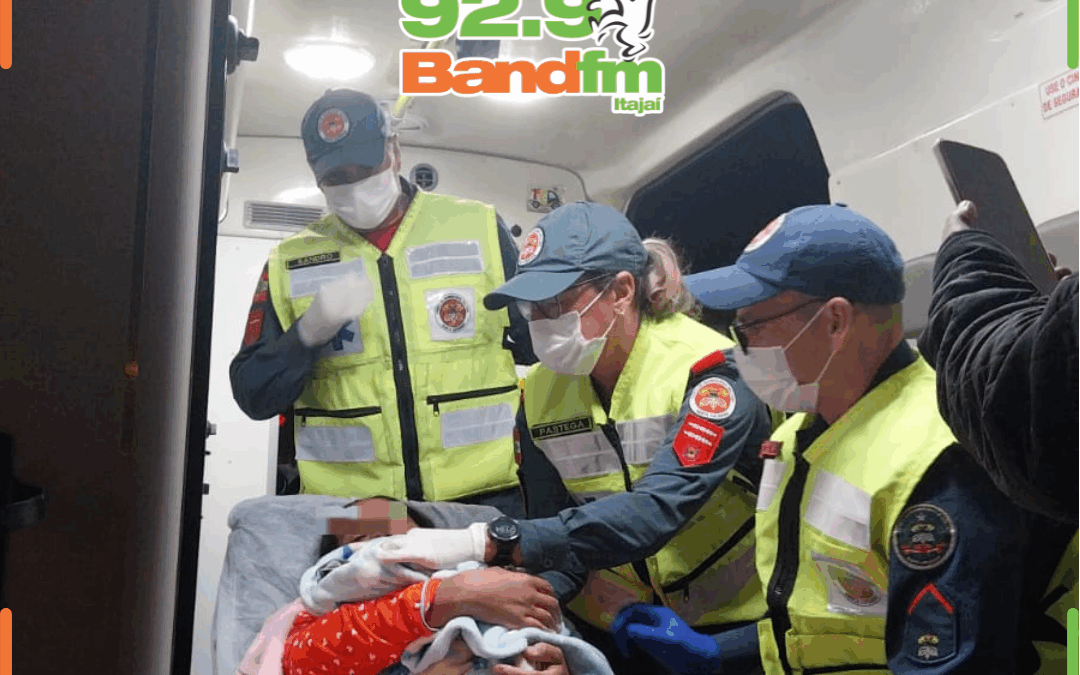 Bebê apressadinho nasce em casa com ajuda dos bombeiros em Araquari