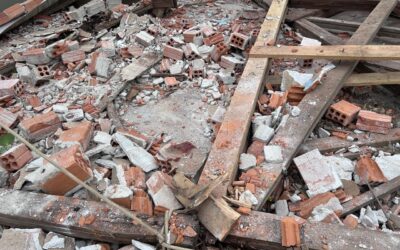 Queda de cobertura em igreja deixa trabalhador em parada cardiorrespiratória em Garuva