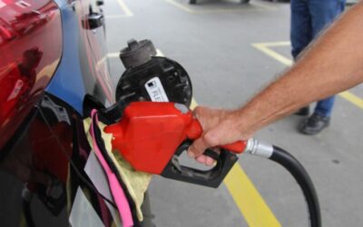 Procon aponta que preços de combustíveis seguem em queda em Navegantes; as gasolinas comum e aditivada acumulam redução de 4,15% e 4,06%, respectivamente, desde fevereiro