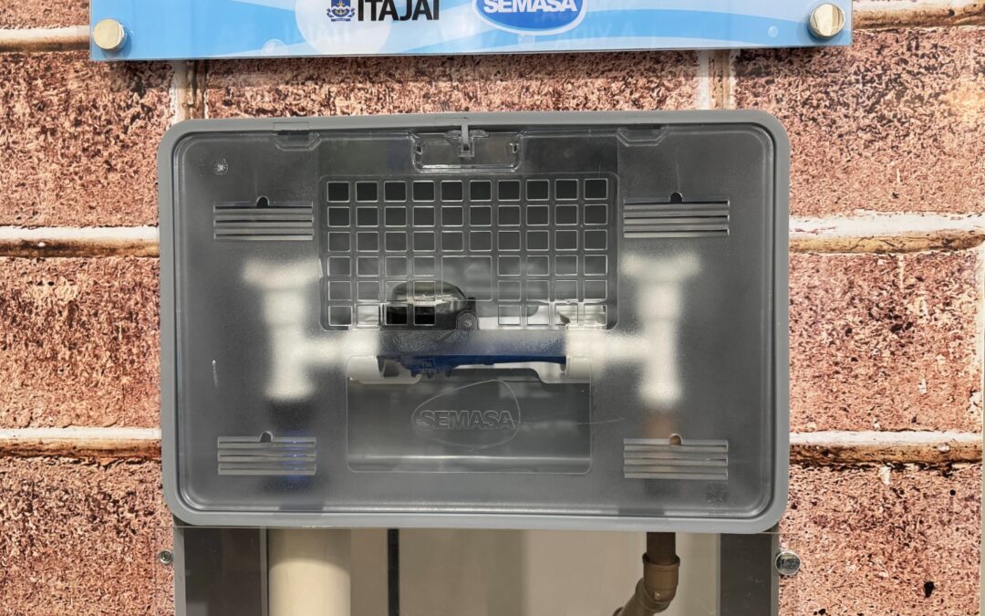 Semasa padroniza caixas de hidrômetro e define prazo para adequações em Itajaí