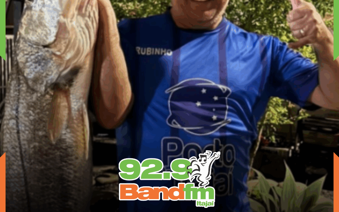 Pescador de Itajaí fisga robalo gigante de 17kg