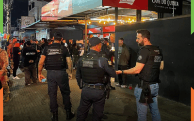 Operação integrada fecha bares e autua por drogas após denúncias de perturbação em Itajaí