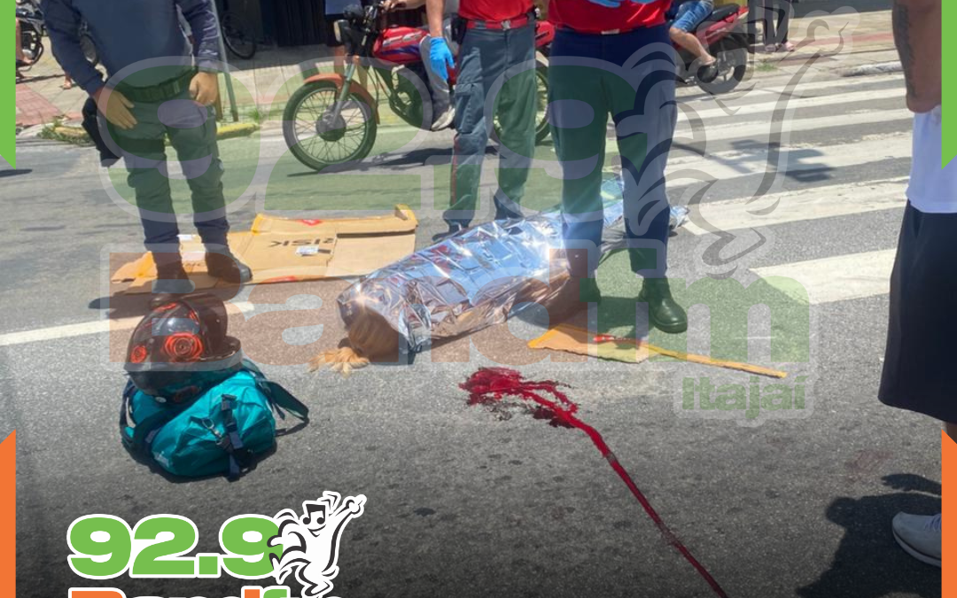 Jovem de 18 anos morre após colisão com caminhão em Itajaí