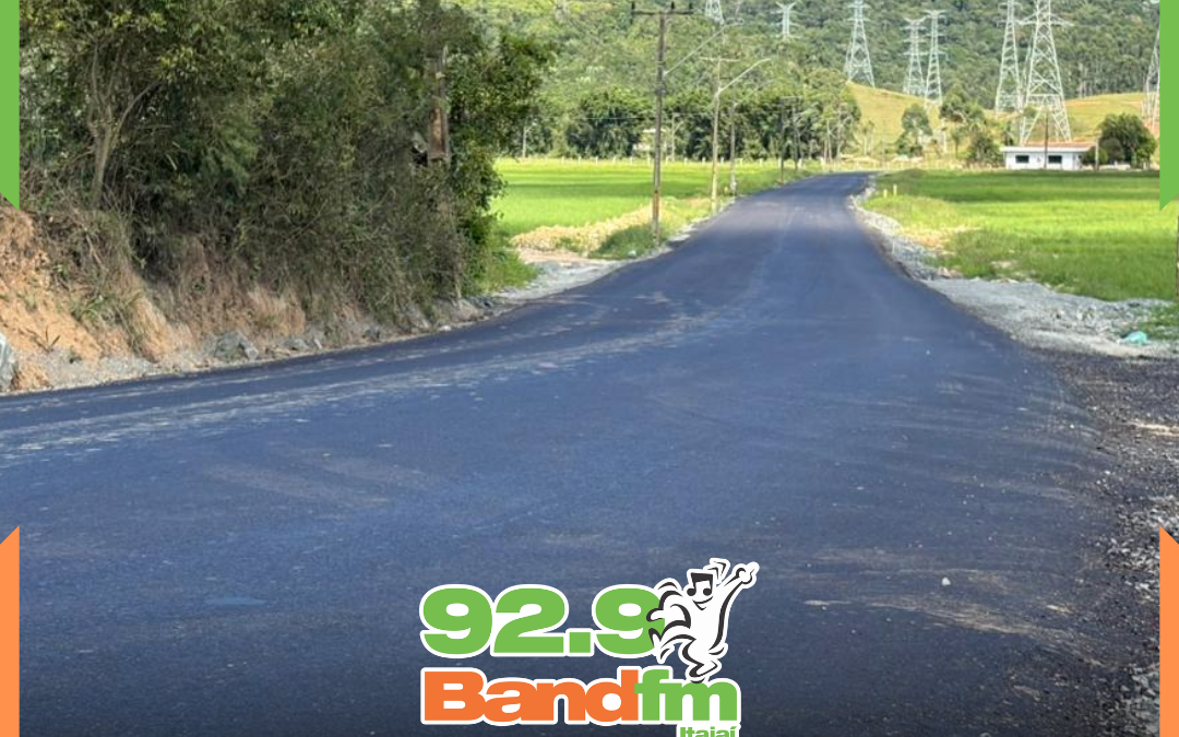 Secretaria de Obras conclui asfaltamento de 3,2 quilômetros no bairro Canhanduba, em Itajaí