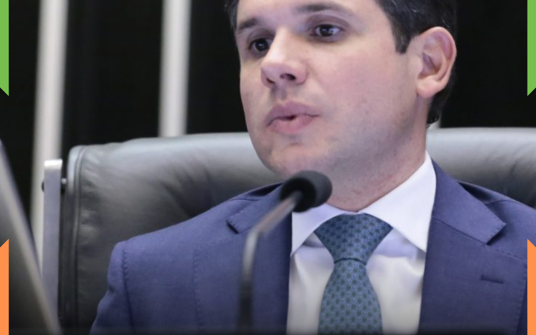 Hugo Motta acelera regulamentação de IA e câmara quer votar marco legal ainda em 2026