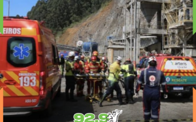 Homem morre e outros dois ficam feridos após queda de 20 metros de construção em Penha