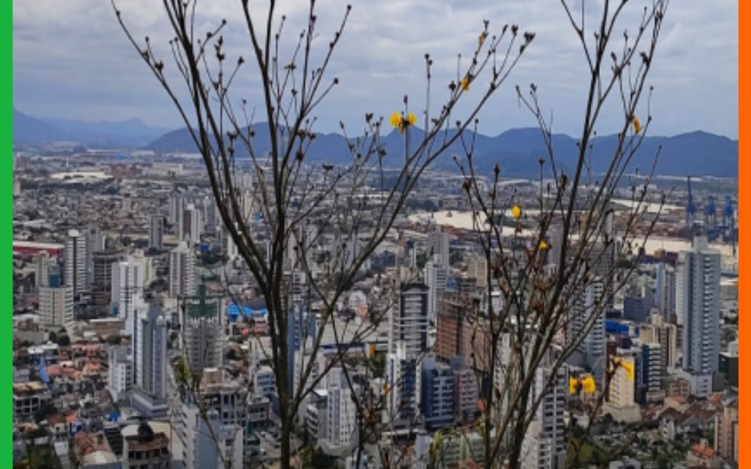 SEMANA COMEÇA COM AVISO DE CHUVA INTENSA E PERSISTENTE EM ITAJAÍ